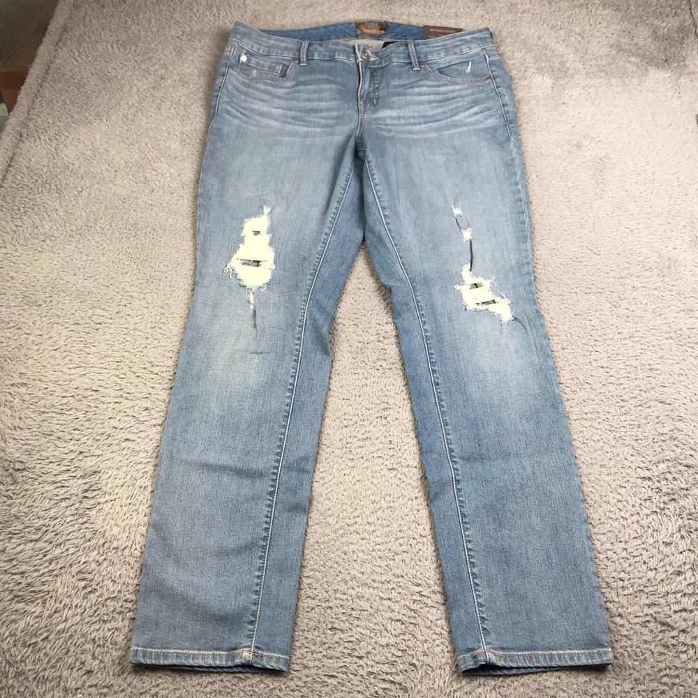 Torrid Jeans Womens 14 Blue Destroyed Boyfriend Straight Mid Rise Stretch NEW